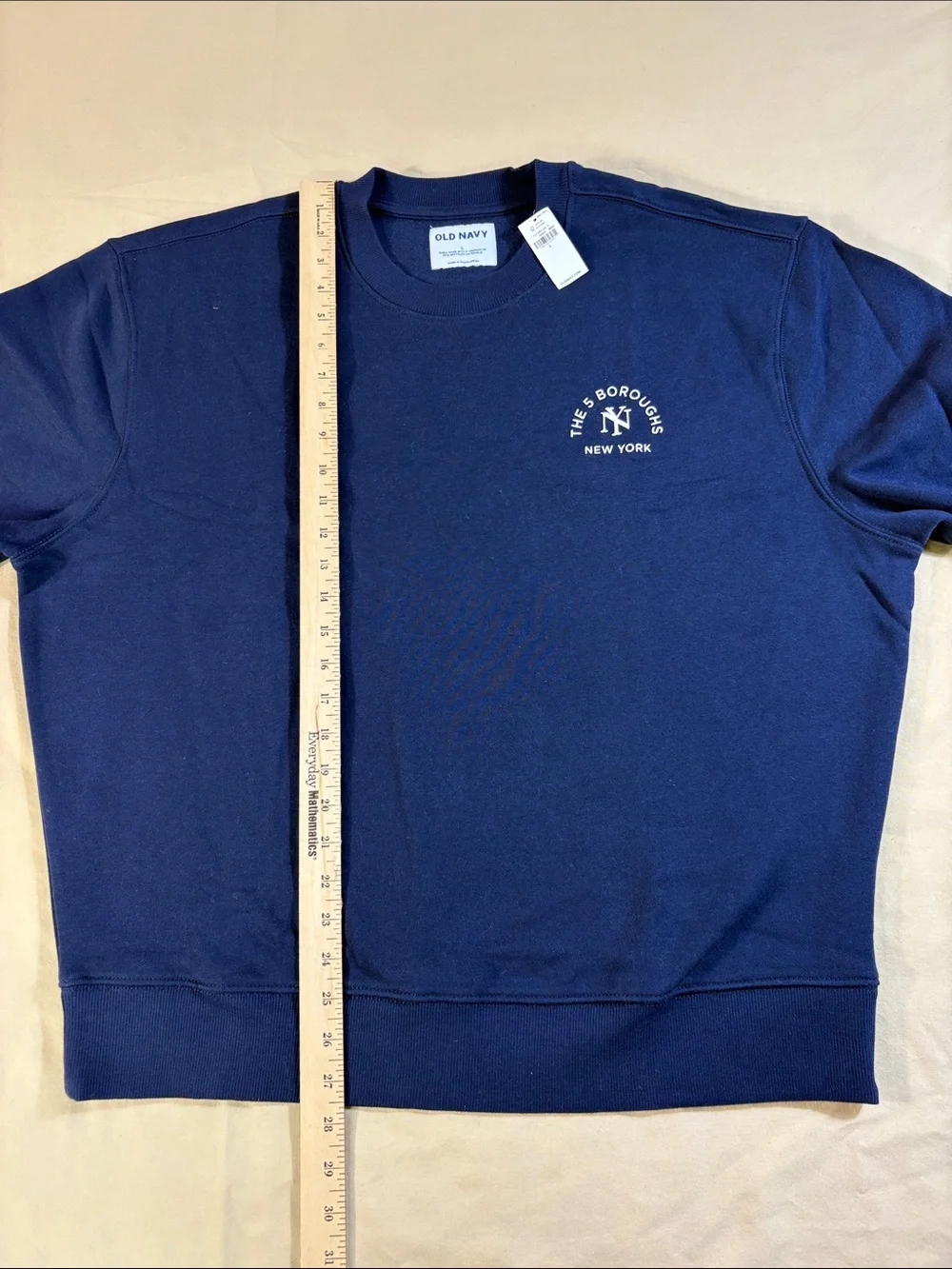 Old Navy New York Yankees Sweatshirt NWT Mens L Blue Crewneck 5 Boroughs MLB